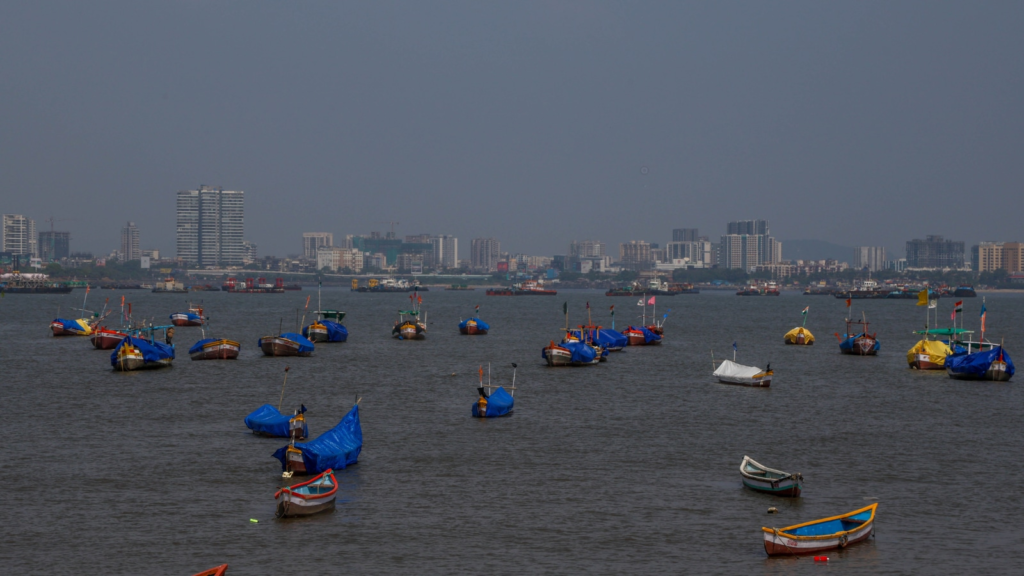 impact-of-cyclone-ditwah-in-pune:-marginally-warmer-days-and-nights-december-begins