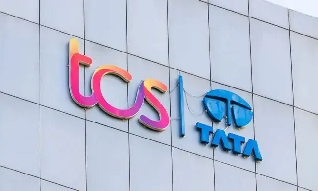 tcs-confirms-376-layoffs-in-pune;-maharashtra-govt-denies-claims-of-large-scale-job-cuts