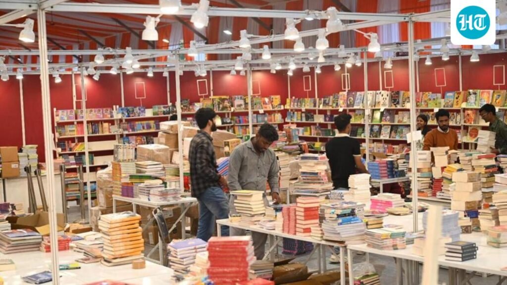how-pune-book-festival-revived-book-buying-and-reading-across-genres