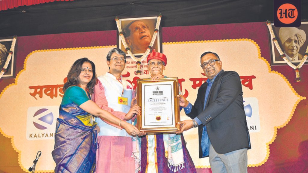 deshmukh-enters-world-book-of-records-as-young-artistes-shine-on-sawai-stage