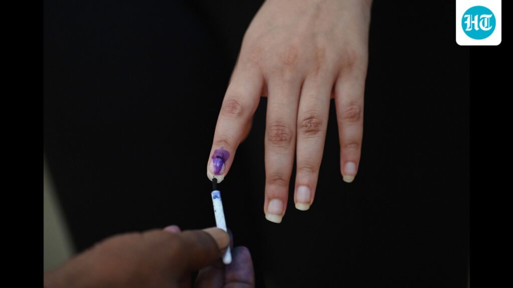 citizens’-collectives-push-for-roads,-water-&-safety-issues-ahead-of-pune-polls