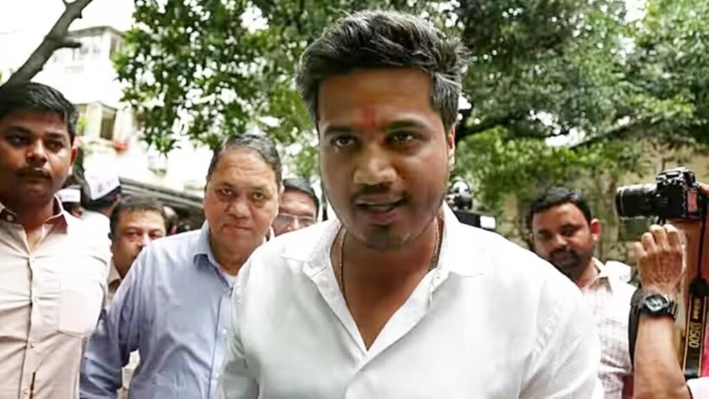 thousands-protest-in-pune-for-age-relaxation-in-mpsc-prelims,-case-filed-against-protestors