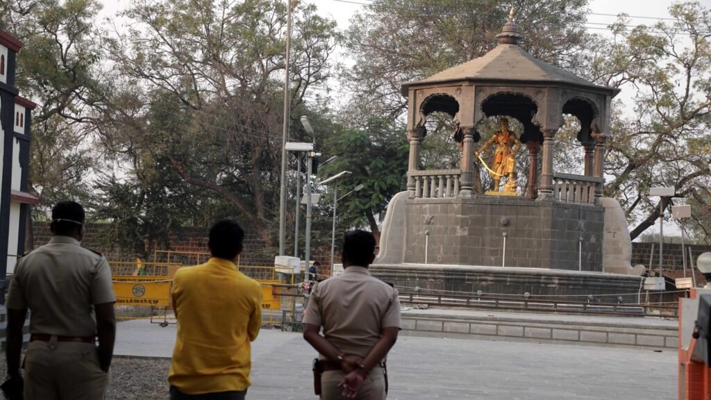state-allots-land-for-samadhi-of-chhatrapati-sambhaji-maharaj-at-vadhu-budruk