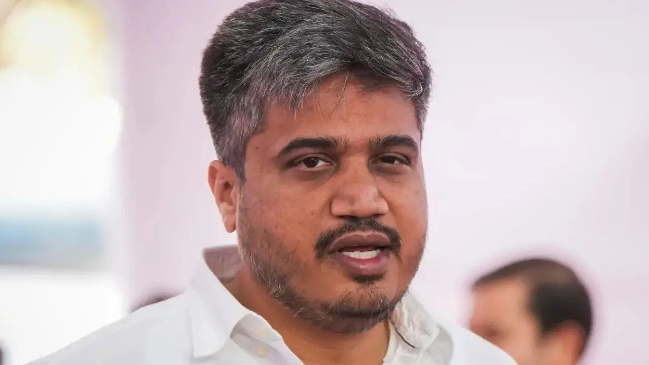 pune:-rohit-pawar-accuses-bjp-of-using-money-and-intimidation-in-pcmc-civic-polls