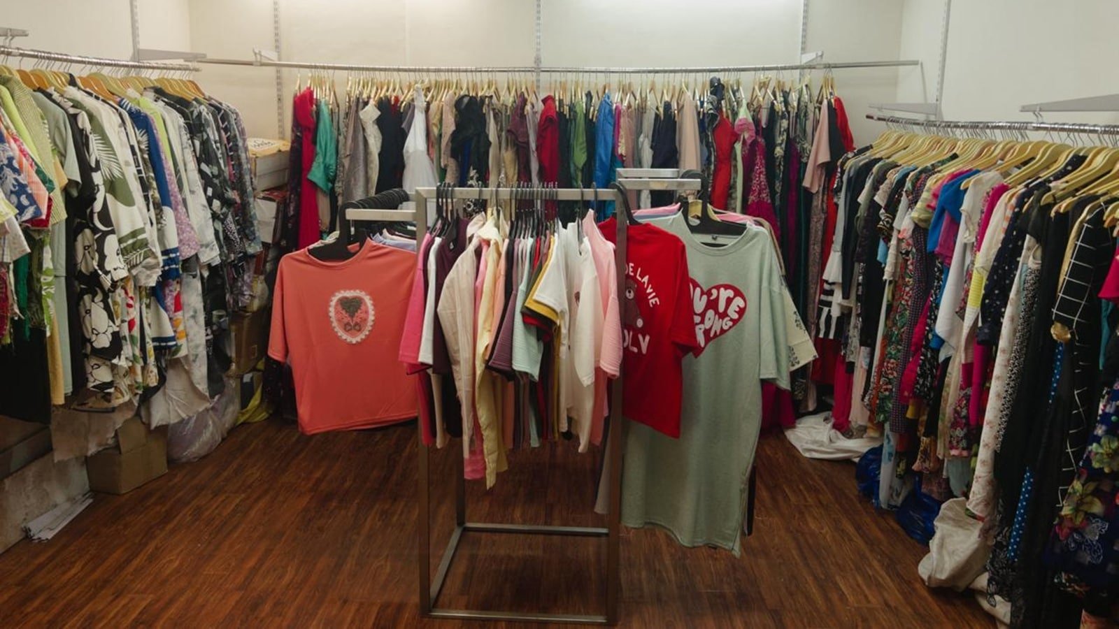 old-clothes,-new-meaning:-the-rise-of-thrifting-culture-in-india