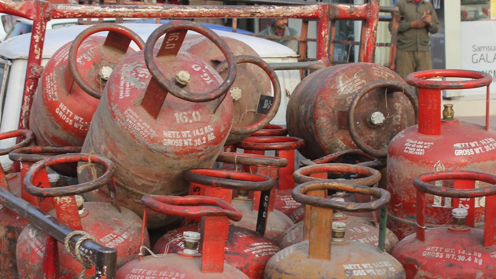 pune’s-small-industries-bear-brunt-as-lpg-supply-shrinks-amid-west-asia-crisis