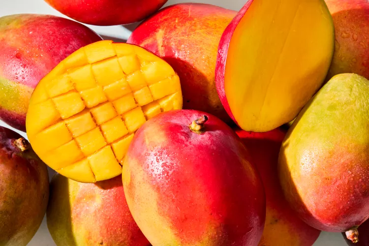 5-simple-ways-to-tell-if-your-mangoes-are-naturally-ripened-and-safe-to-eat