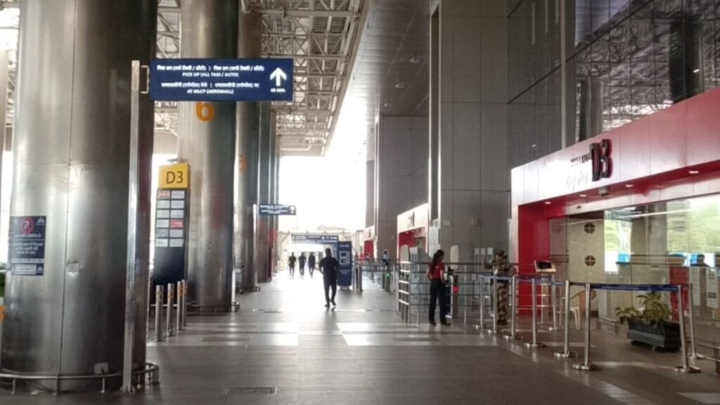 ‘no-support,-high-fares’:-pune-flyers-hit-hard-as-airport-disrupted-after-iaf-plane-develops-snag