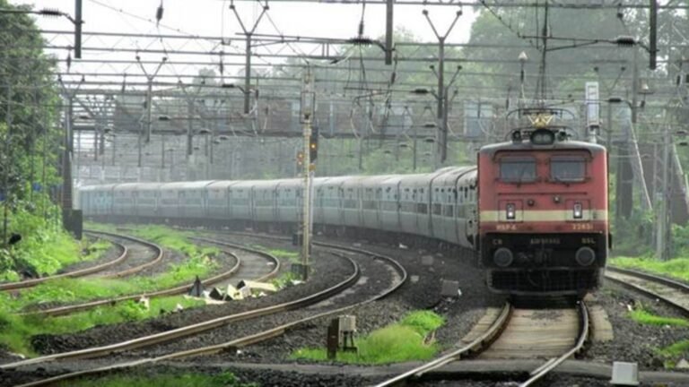Central Railways rolls out summer special services from Pune to West Bengal, UP, Bihar, Delhi