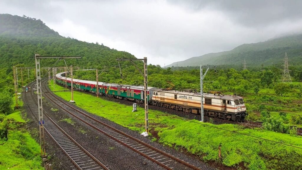 deccan-queen,-india’s-only-train-with-a-dining-car,-gets-upgraded-table-experience