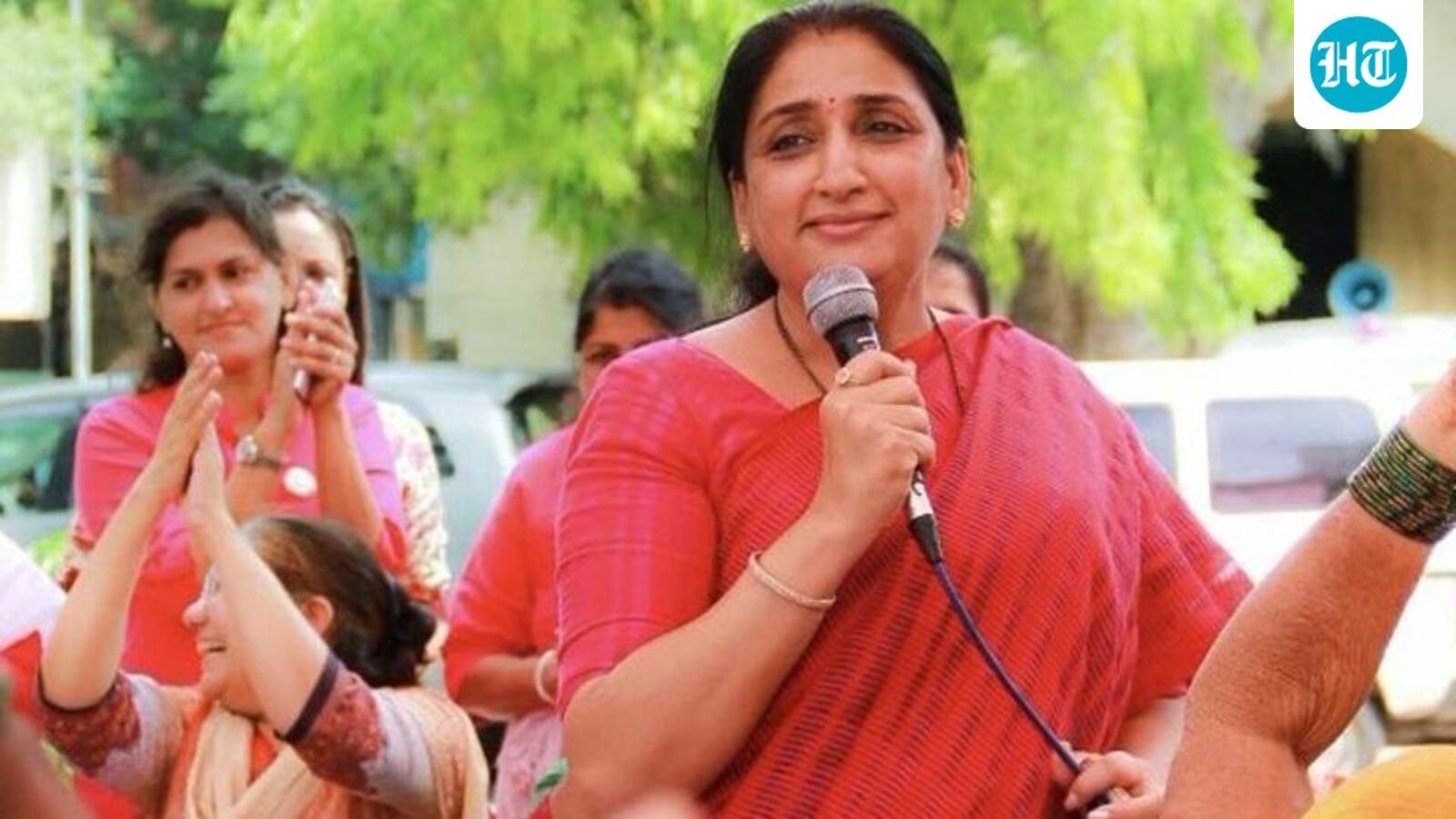 maharashtra-bypolls:-sunetra-pawar-leads-in-baramati,-bjp’s-akshay-kardile-in-rahuri