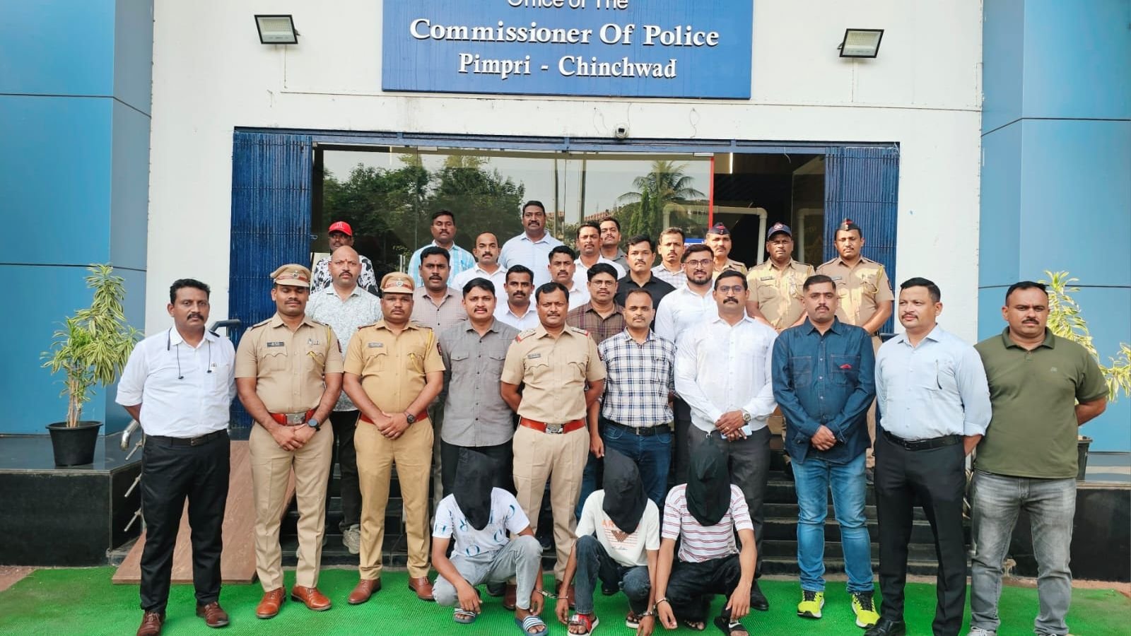lawrence-bishnoi-gang-member-ordered-mall-firing:-police
