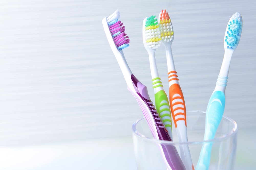 how-often-should-you-replace-your-toothbrush?-dentists-share-the-ideal-timeline
