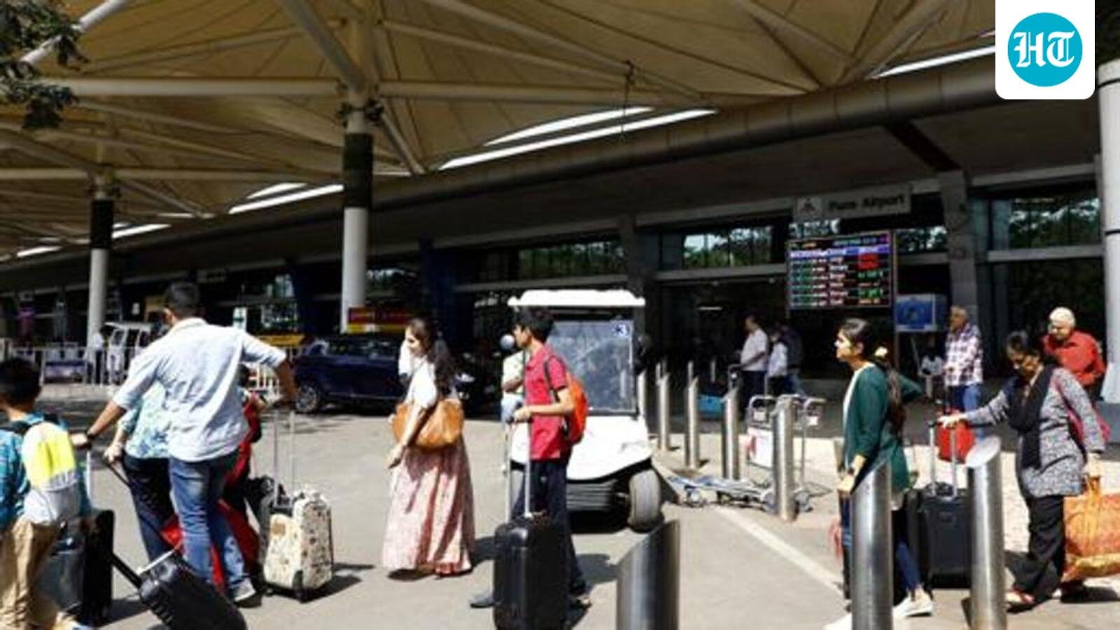 passengers-stuck-for-hours-as-pune–bhubaneswar-flight-delayed