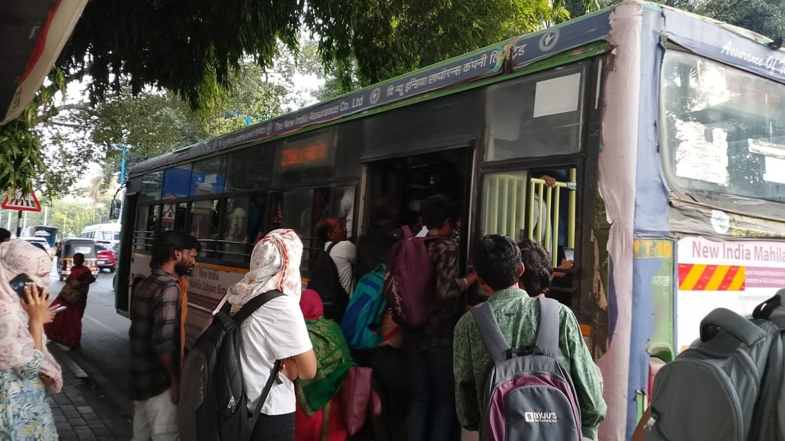 on-pmpml-buses,-women-say-overcrowding,-harassment-and-inaction-travel-together