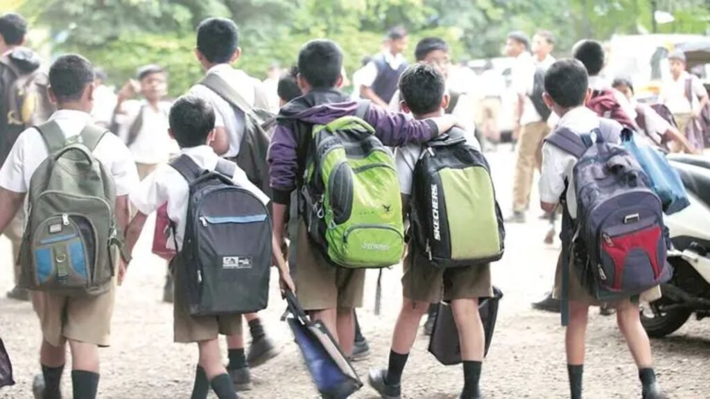 schools-start-without-class-6-textbooks,-state’s-new-curriculum-causes-delay