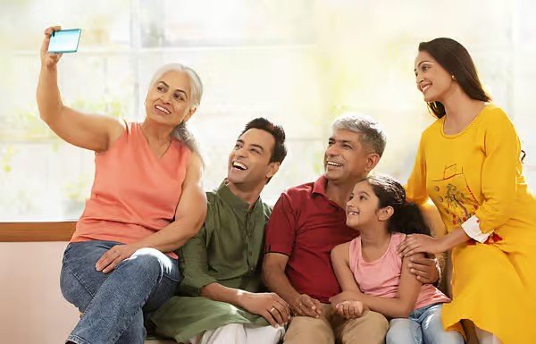 india’s-sandwich-generation:-when-caring-for-everyone-means-forgetting-yourself