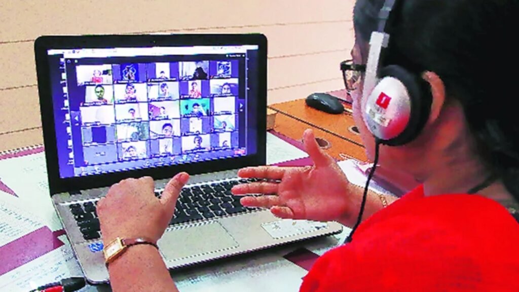 pune-schools-shift-online,-plan-saturday-classes-after-rain-closures