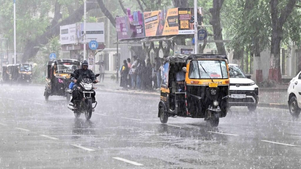 widespread-rain-likely-over-konkan,-madhya-maharashtra-till-month-end