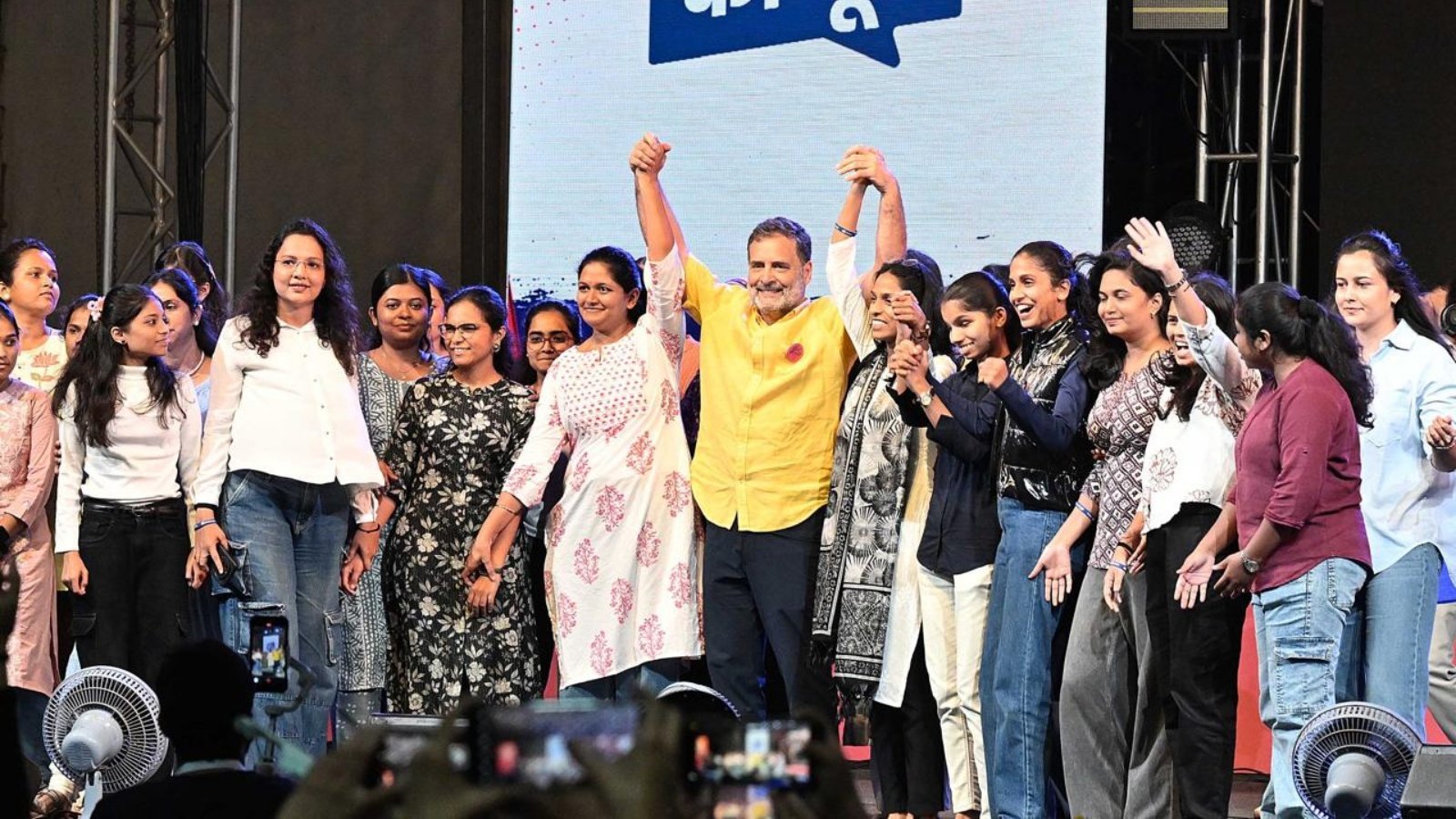 in-pune,-rahul-gandhi-debunks-patriarchy,-says-our-fight-is-against-‘manusmriti’-mindset