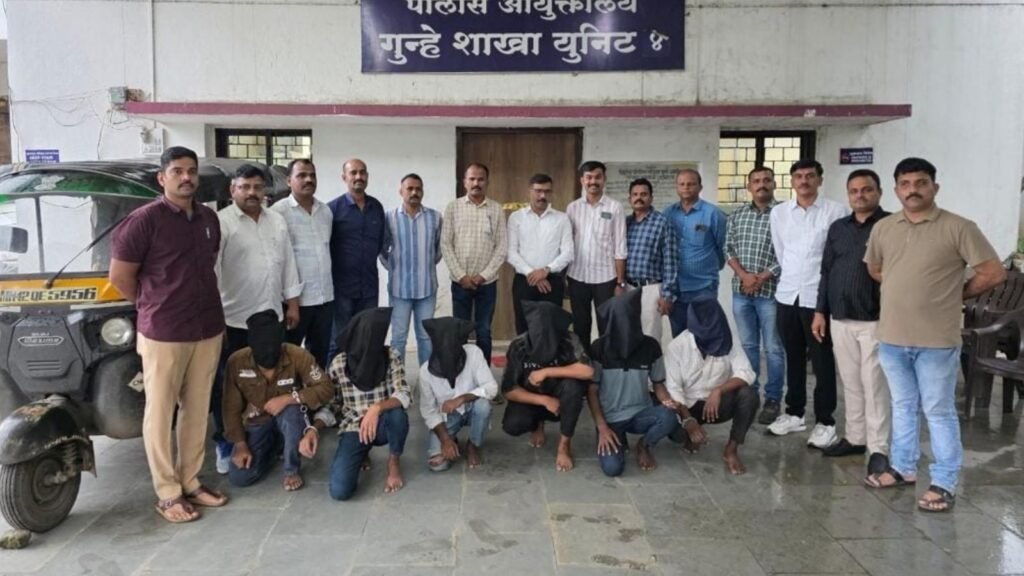 pune-delivery-boy-kidnapped,-hit-with-machete,-robbed-of-rs-90,000;-6-held