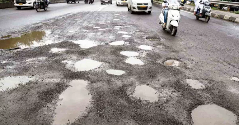 pune-pothole-crisis:-pmc-engineers-ordered-daily-two-wheeler-inspections-ahead-of-ganeshotsav