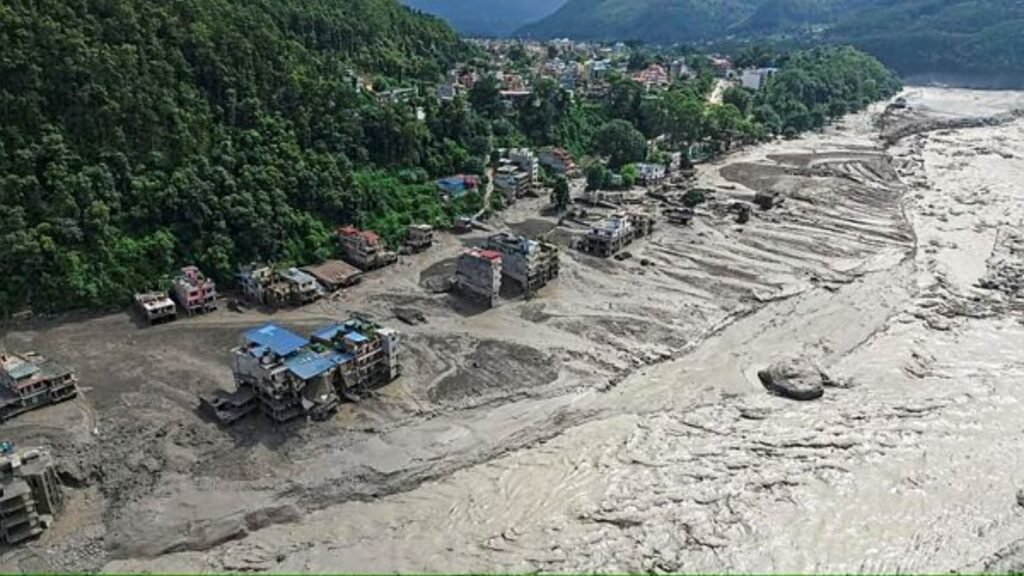 4-from-pune-stranded-as-floods-wash-away-nepal-border-post