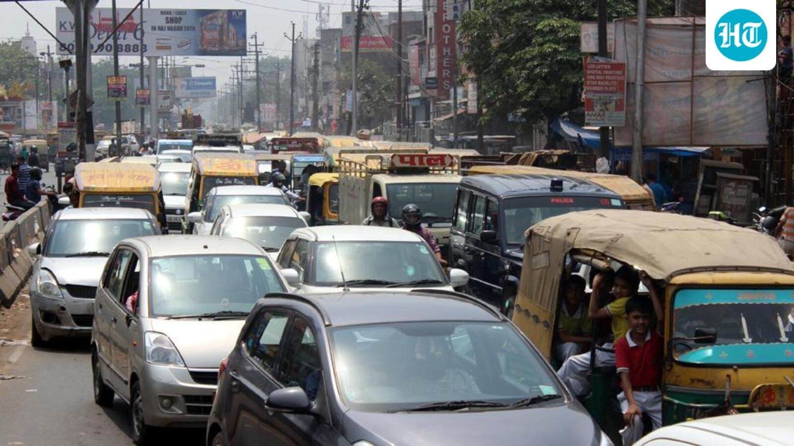 120-notices-issued-to-encroaching-establishments-along-state-highways-in-pune