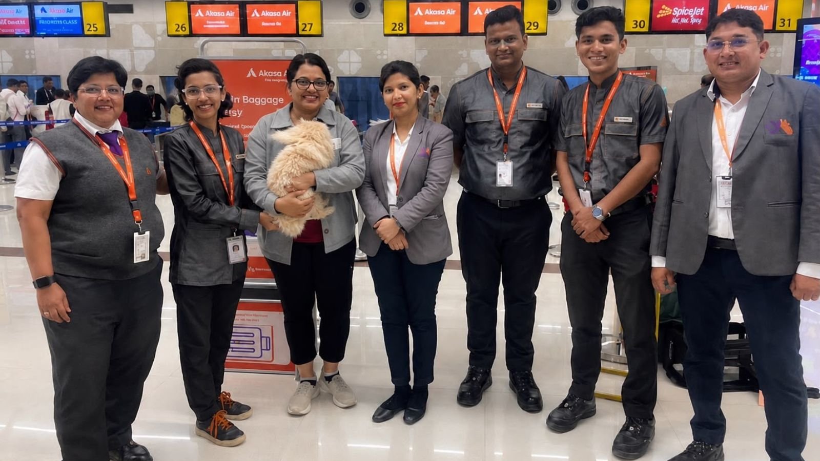 pune’s-‘frequent-flier’-cat-and-the-art-of-travelling-with-pets