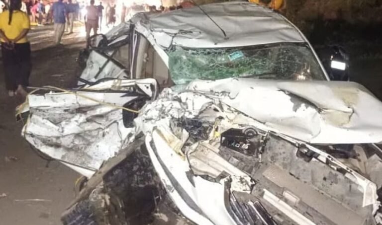 Pune-Bengaluru Highway Crash: Two Killed, 12 Injured After Trucks Collide Near Jambhulwadi