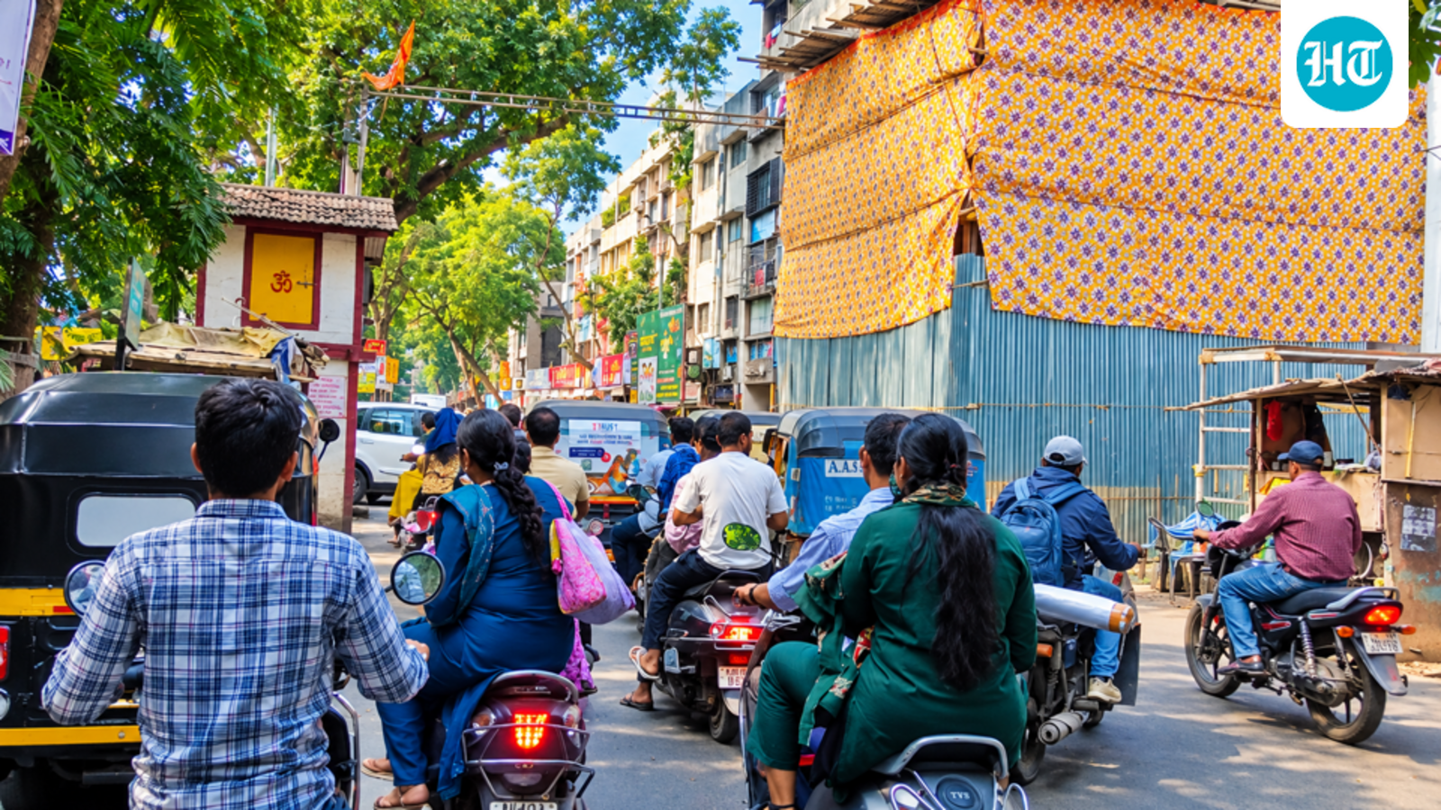 pandals-hinder-traffic-movement-in-central-pune