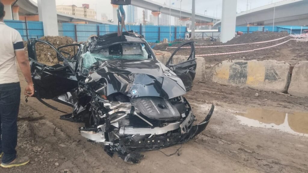 mumbai-coastal-road-bmw-crash:-three-young-men-killed,-one-critical-after-car-plunges-from-flyover