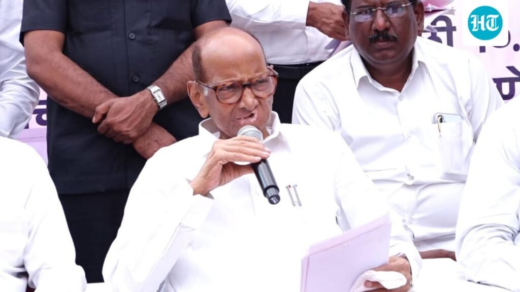 sharad-pawar-begins-tour-of-drought-hit-talukas-from-pune