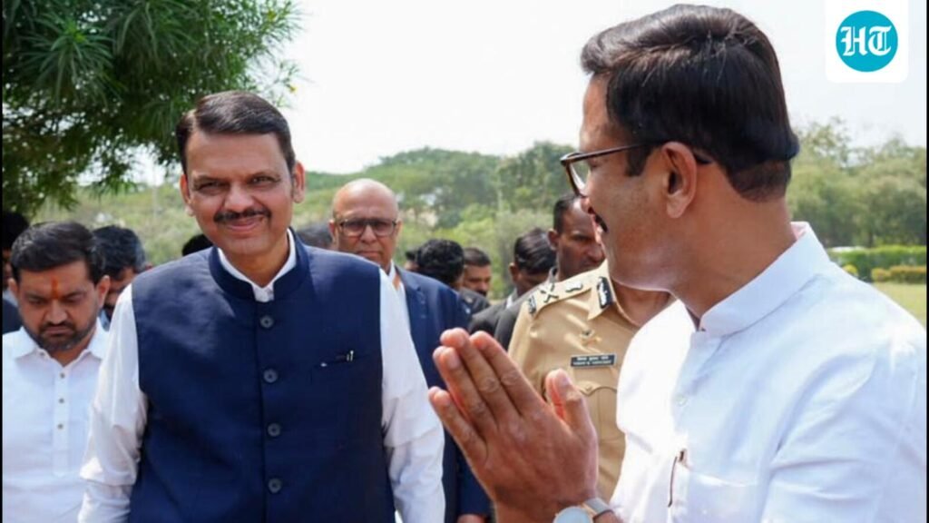 fadnavis-appeals-to-sugarcane-protesters-to-allow-early-crushing