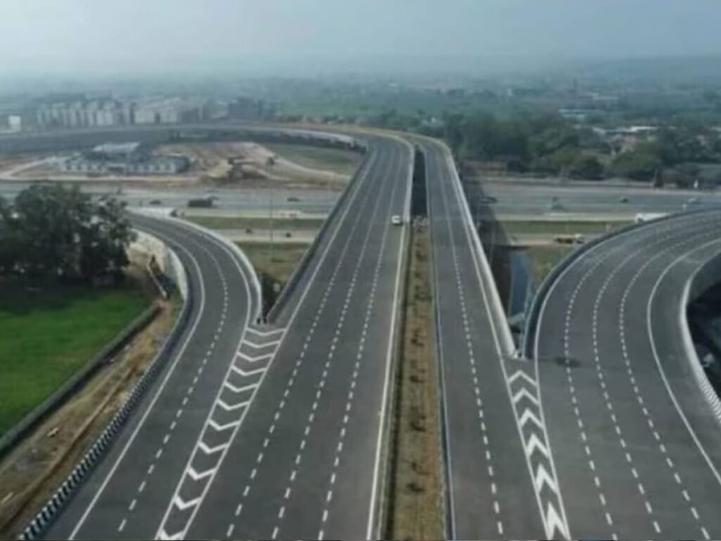 nashik-chennai-expressway-to-connect-five-states,-maharashtra’s-374-km-stretch-moves-ahead
