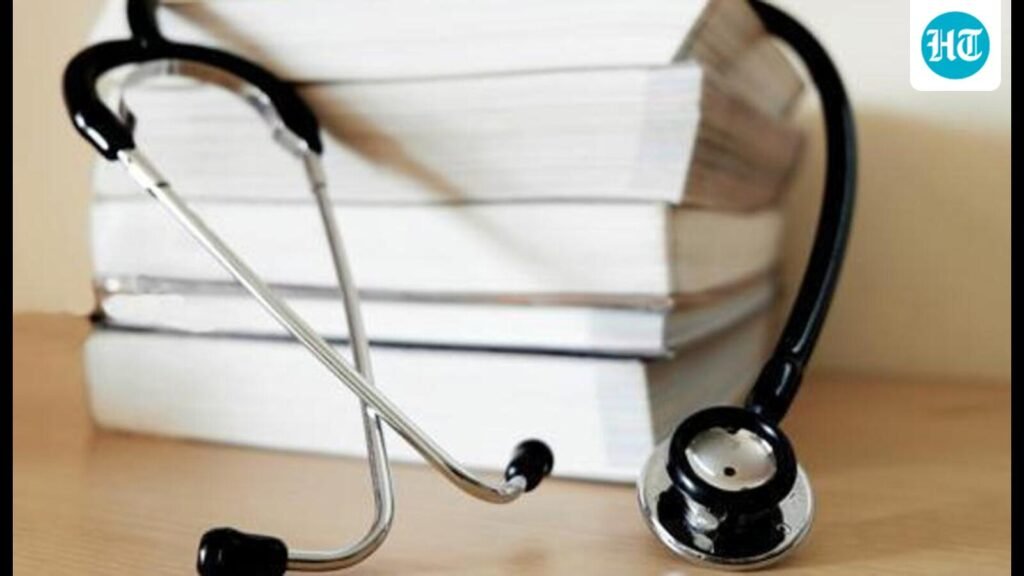 1,036-mbbs,-bds-seats-remain-vacant-after-three-cap-rounds-in-maharashtra