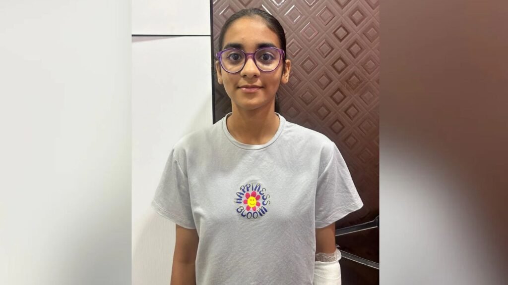 armed-thief-shot-her-father,-but-class-7-girl-from-pune-fought-back
